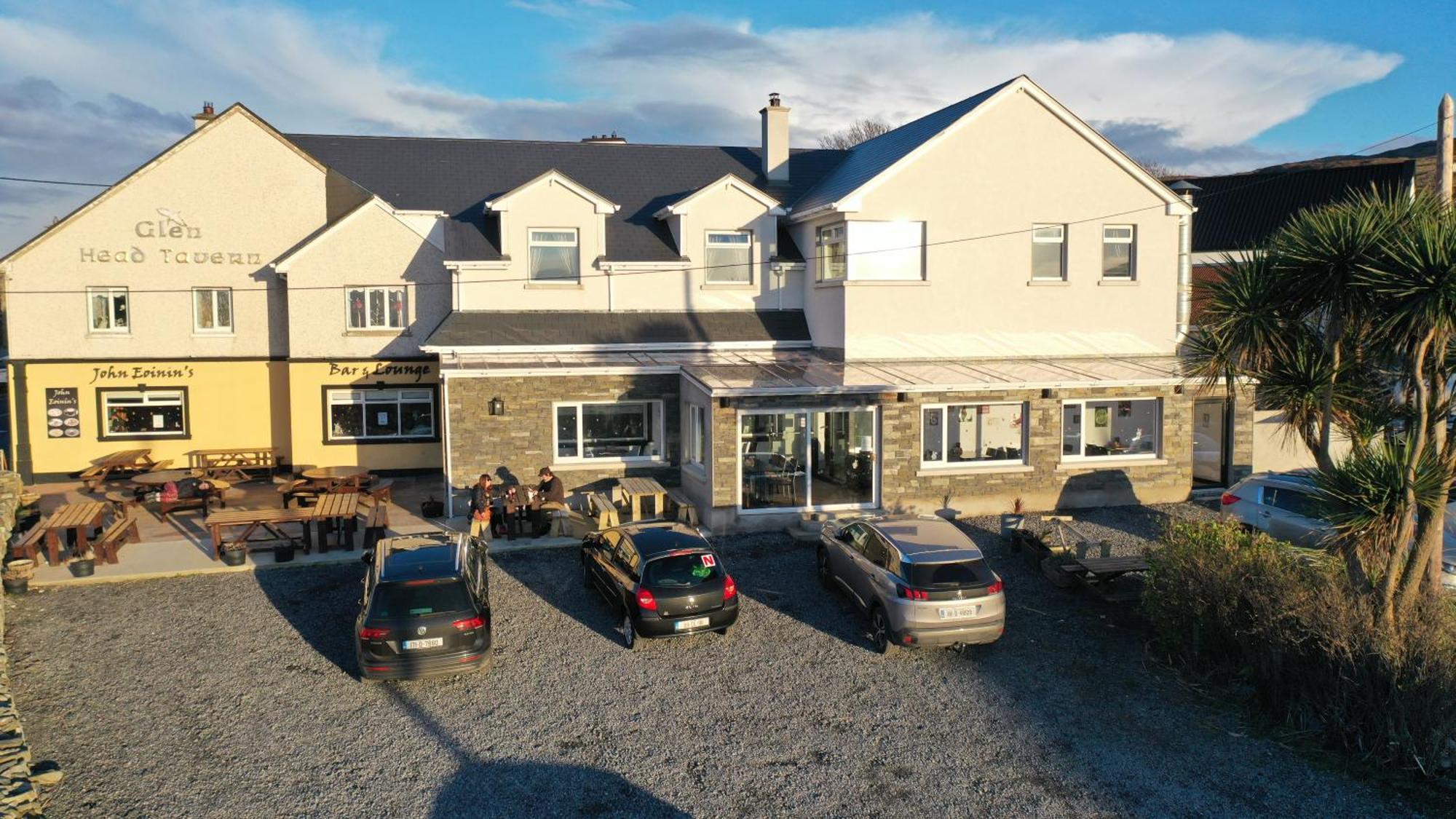 John Eoinin'S Bar And Accommodation Glencolumbkille Exterior foto